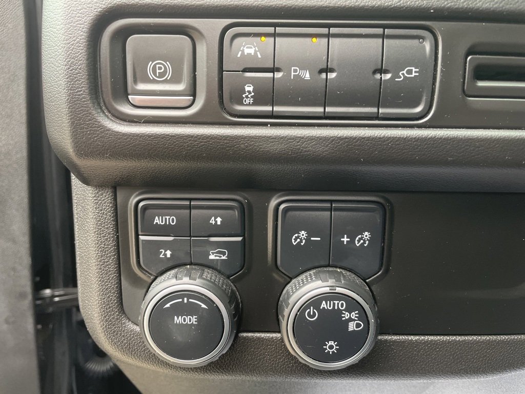 Used 2021 Chevrolet Tahoe RST w/ Luxury Package image 6