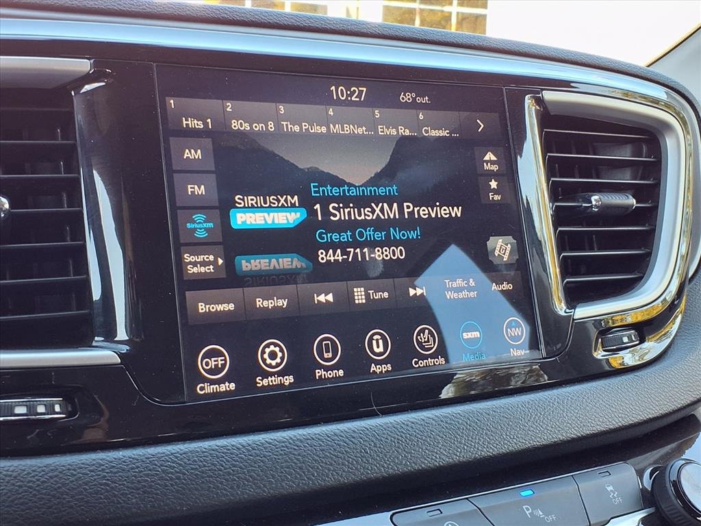 Used 2020 Chrysler Pacifica Touring-L Plus image 12