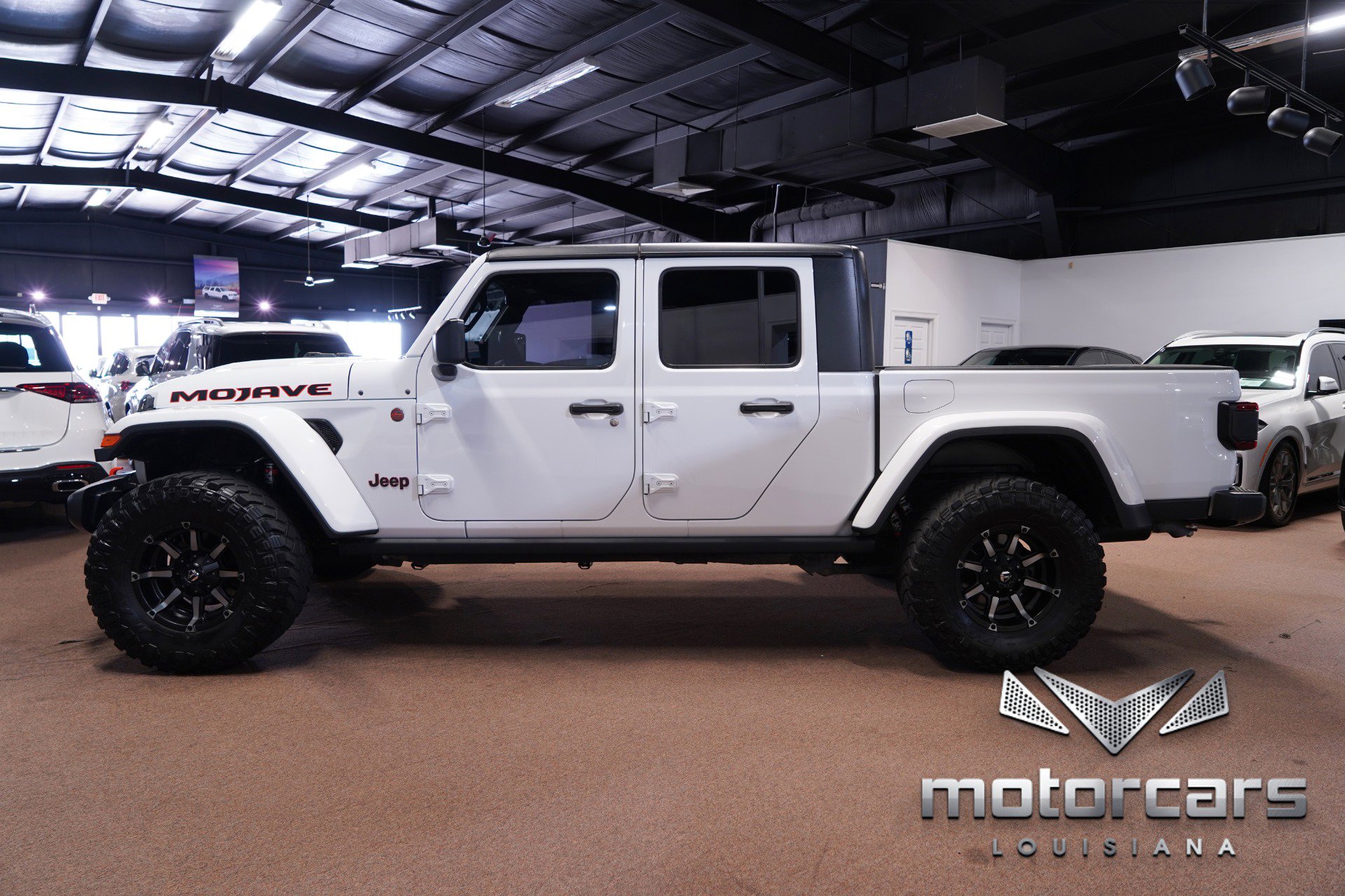 Used 2020 Jeep Gladiator Mojave AWD/4WD image 4