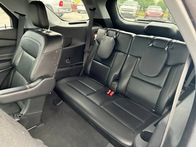 Used 2023 Ford Explorer Limited w/ Equipment Group 301A AWD/4WD image 75