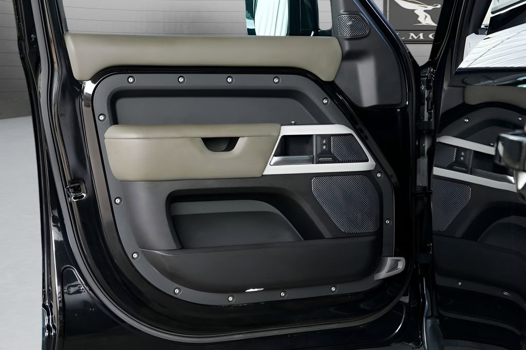 Used 2022 Land Rover Defender 110 XS Edition image 41