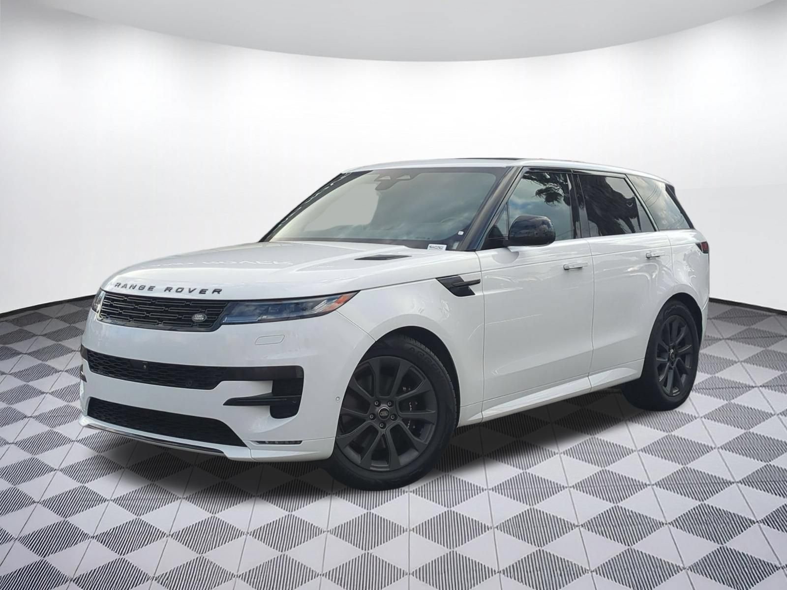 Used 2024 Land Rover Range Rover Sport Dynamic SE