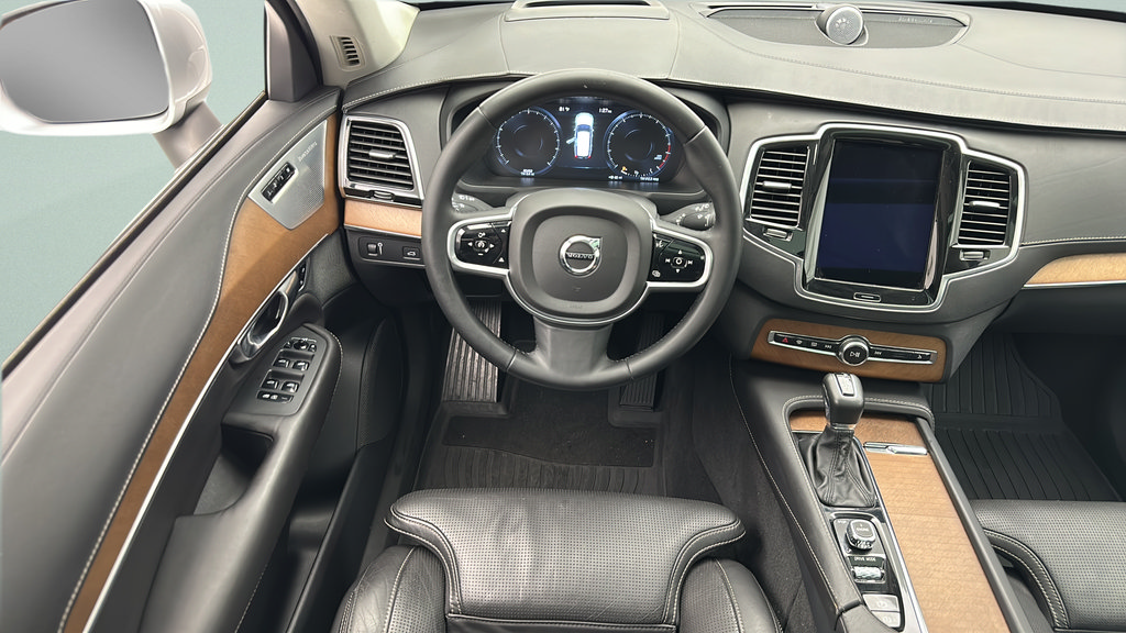 Used 2017 Volvo XC90 T6 Inscription w/ Vision Package AWD/4WD image 11
