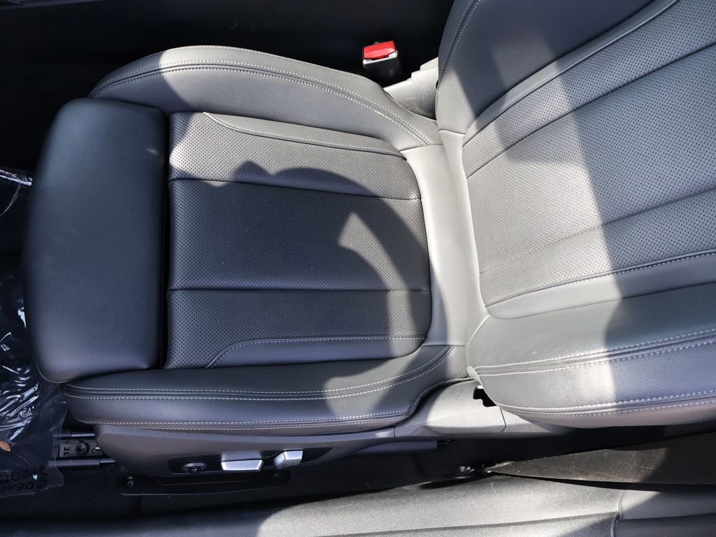Used 2023 BMW 430i Convertible w/ Convenience Package RWD image 28