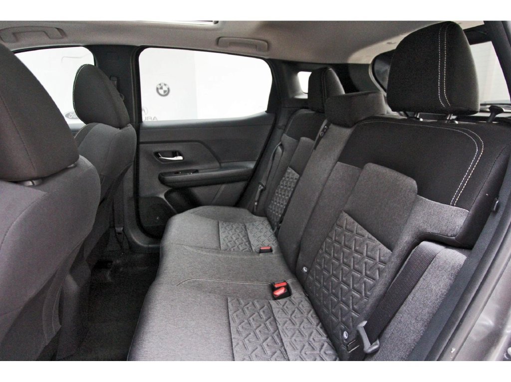 Used 2026 Nissan Kicks SV w/ SV Premium Package FWD image 11