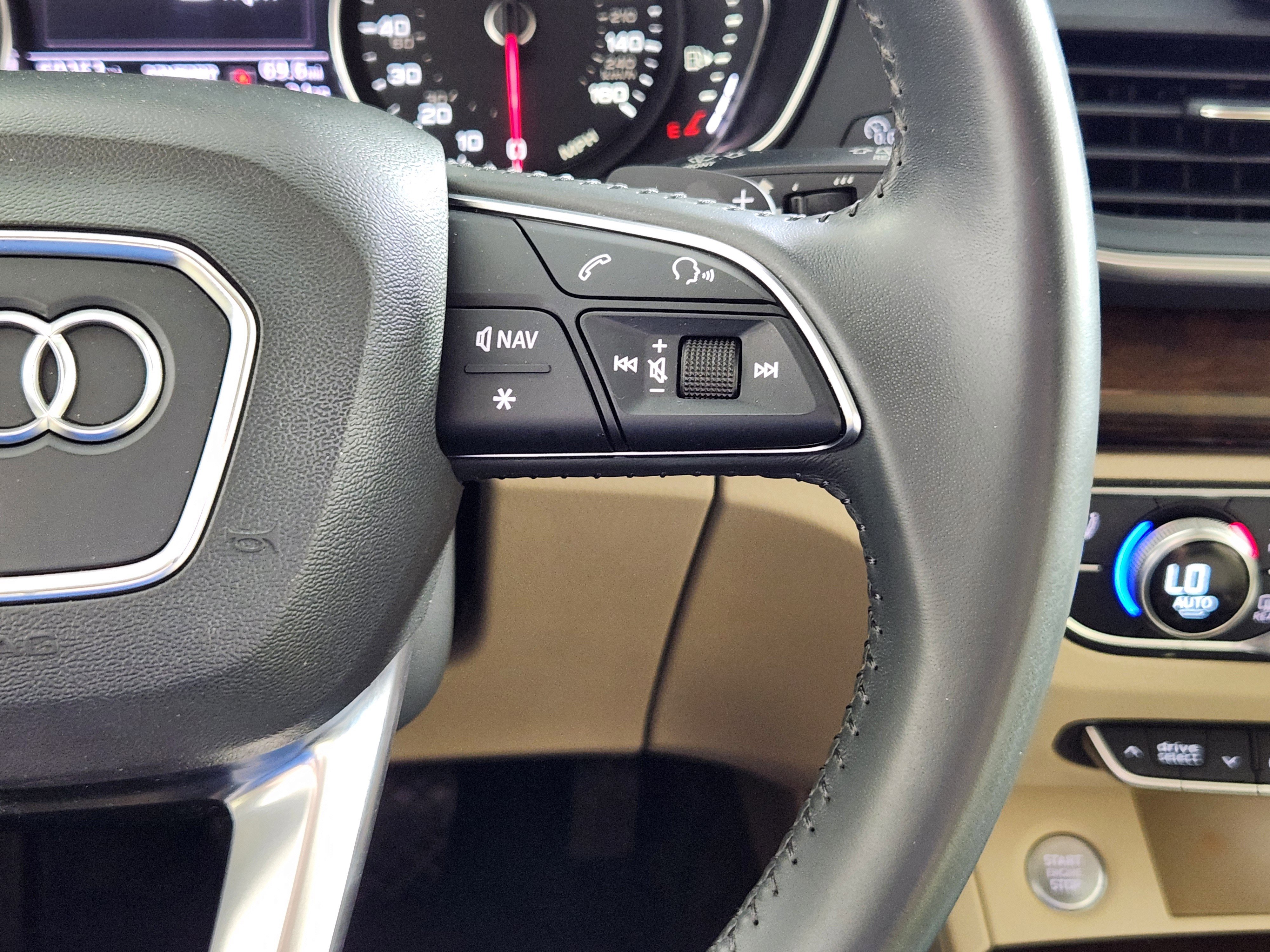 Used 2019 Audi Q5 2.0T Premium w/ Convenience Package AWD/4WD image 19