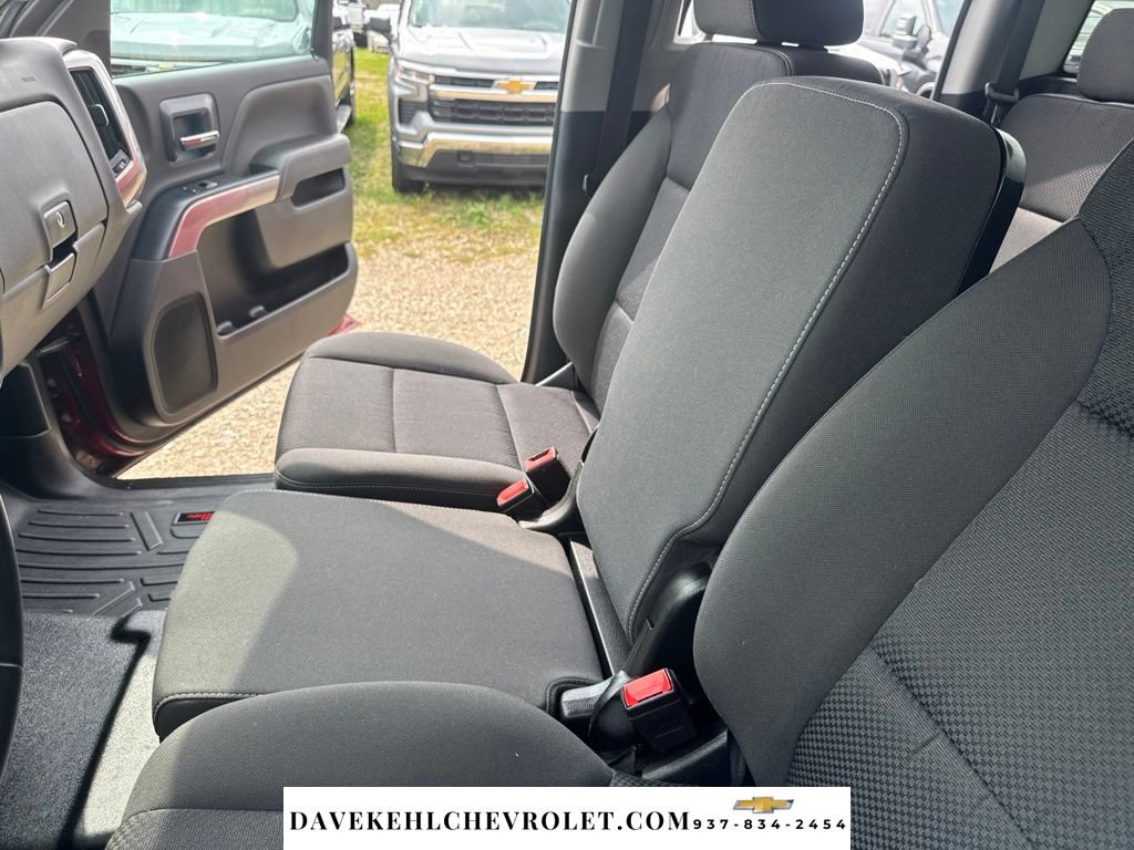 Used 2018 Chevrolet Silverado 1500 LT w/ All Star Edition AWD/4WD image 32