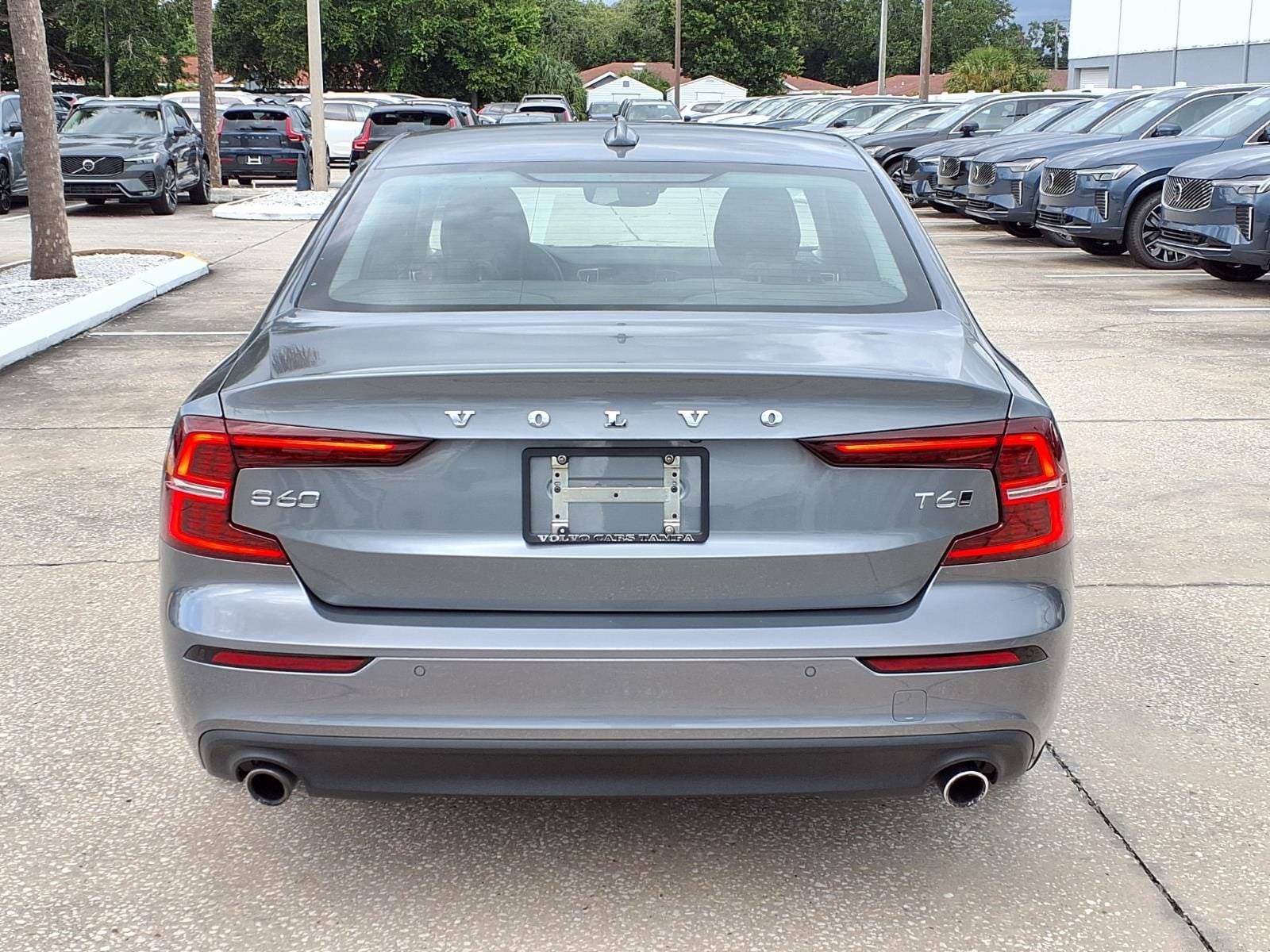 Used 2019 Volvo S60 T6 Momentum w/ Premium Package AWD/4WD image 6