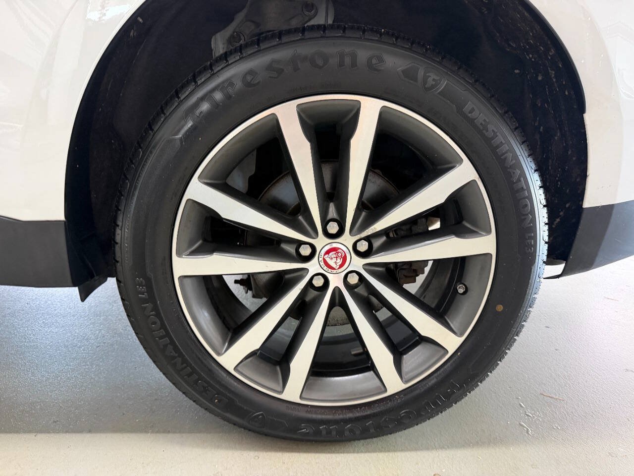 Used 2019 Jaguar F-PACE Prestige AWD/4WD image 30