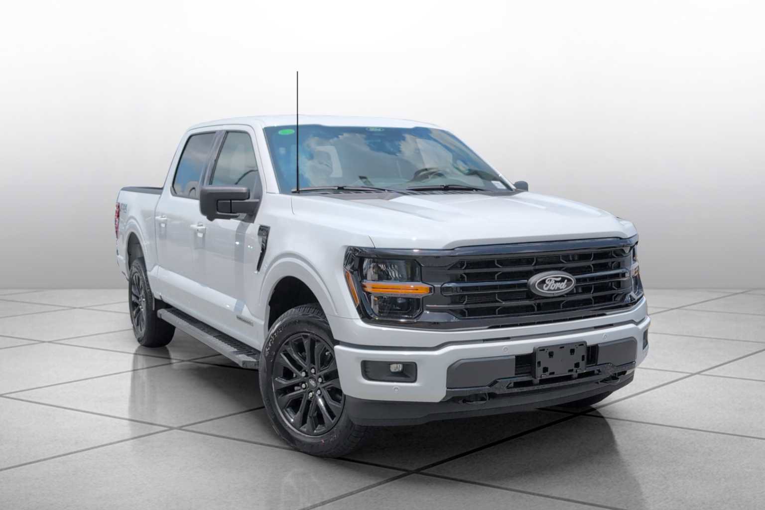 New 2025 Ford F150 XLT w/ Equipment Group 302A MID image 12