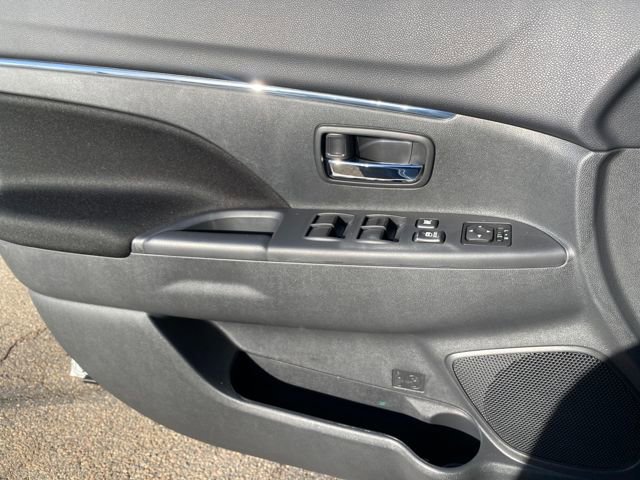 New 2026 Mitsubishi Outlander Sport LE image 13