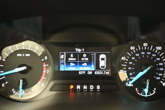 Used 2016 Ford Fusion SE FWD image 26