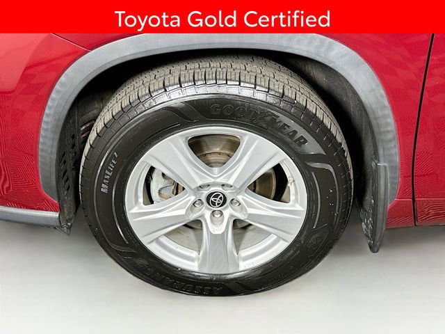 Certified 2020 Toyota Highlander LE image 16