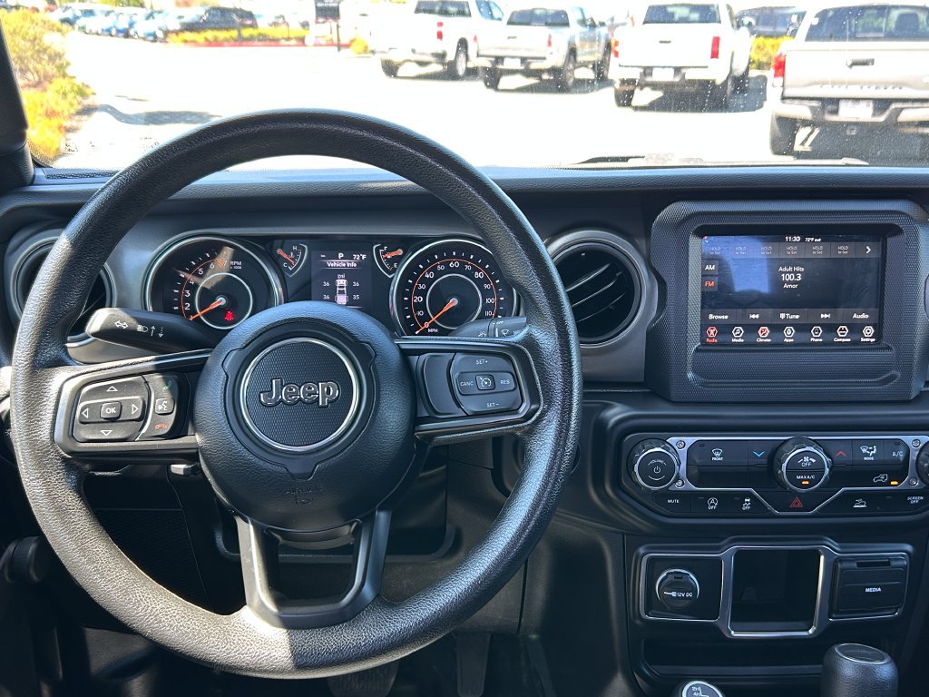 Used 2023 Jeep Gladiator Sport AWD/4WD image 15