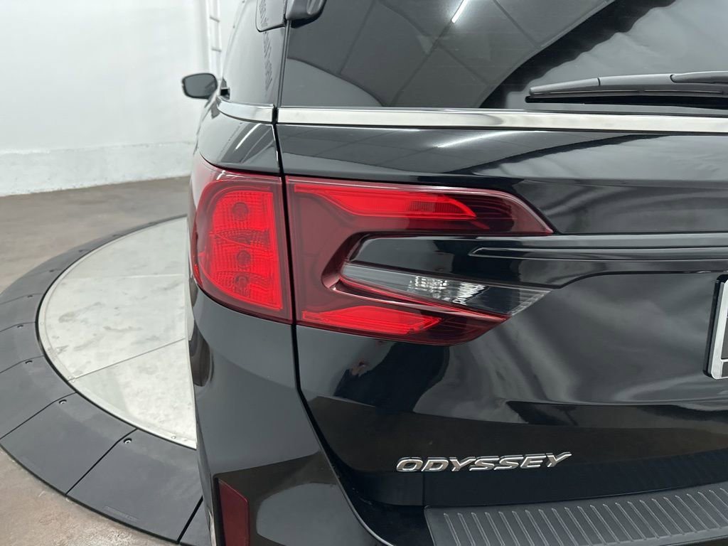 Used 2025 Honda Odyssey EX-L image 32