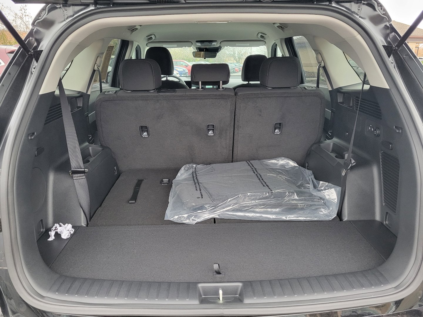 Used 2025 Kia Sorento LX image 6