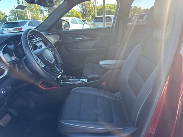 Used 2022 Chevrolet TrailBlazer RS w/ Sun and Liftgate Package image 9