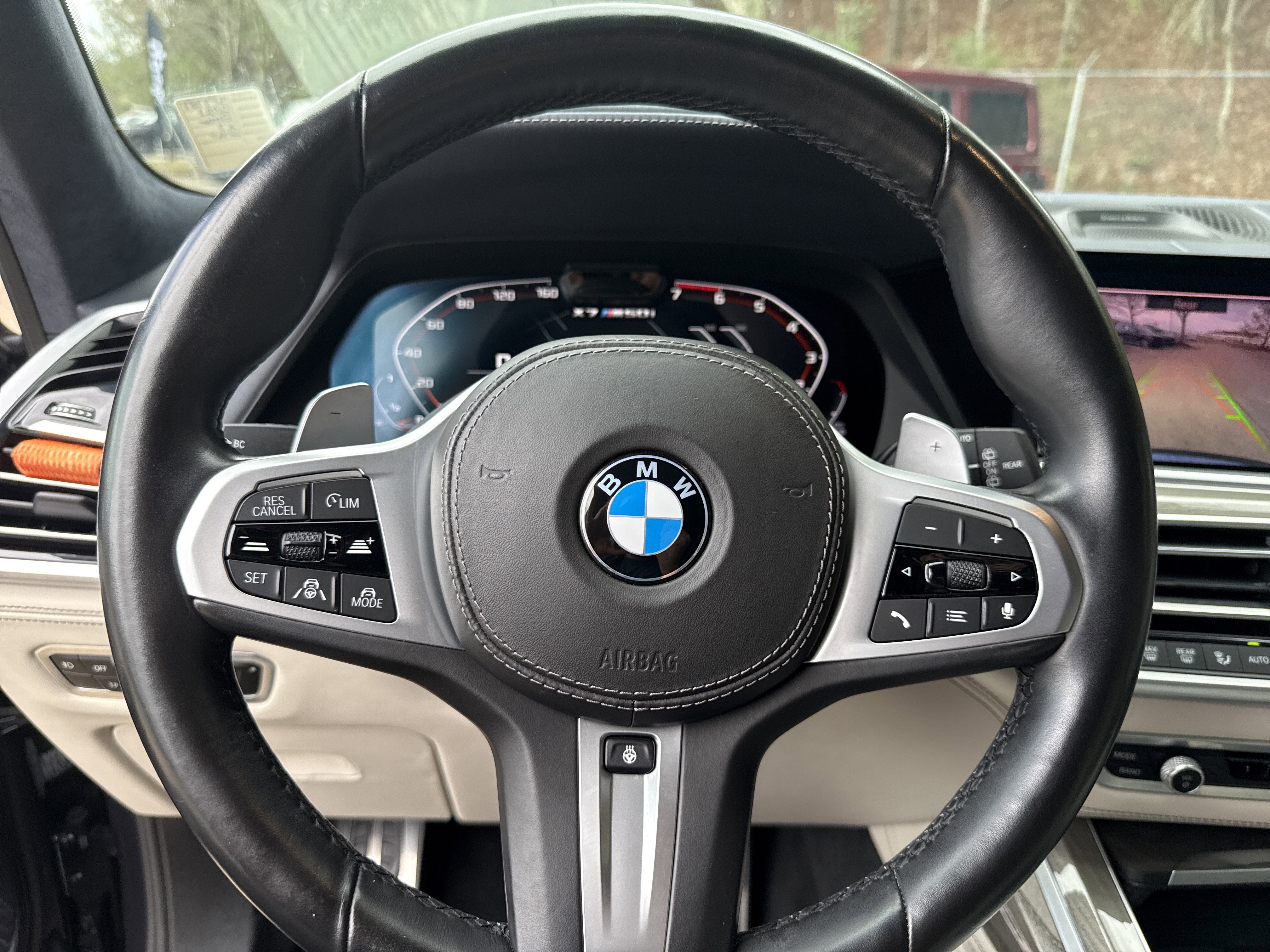 Used 2021 BMW X7 M50i w/ Dynamic Handling Package image 25