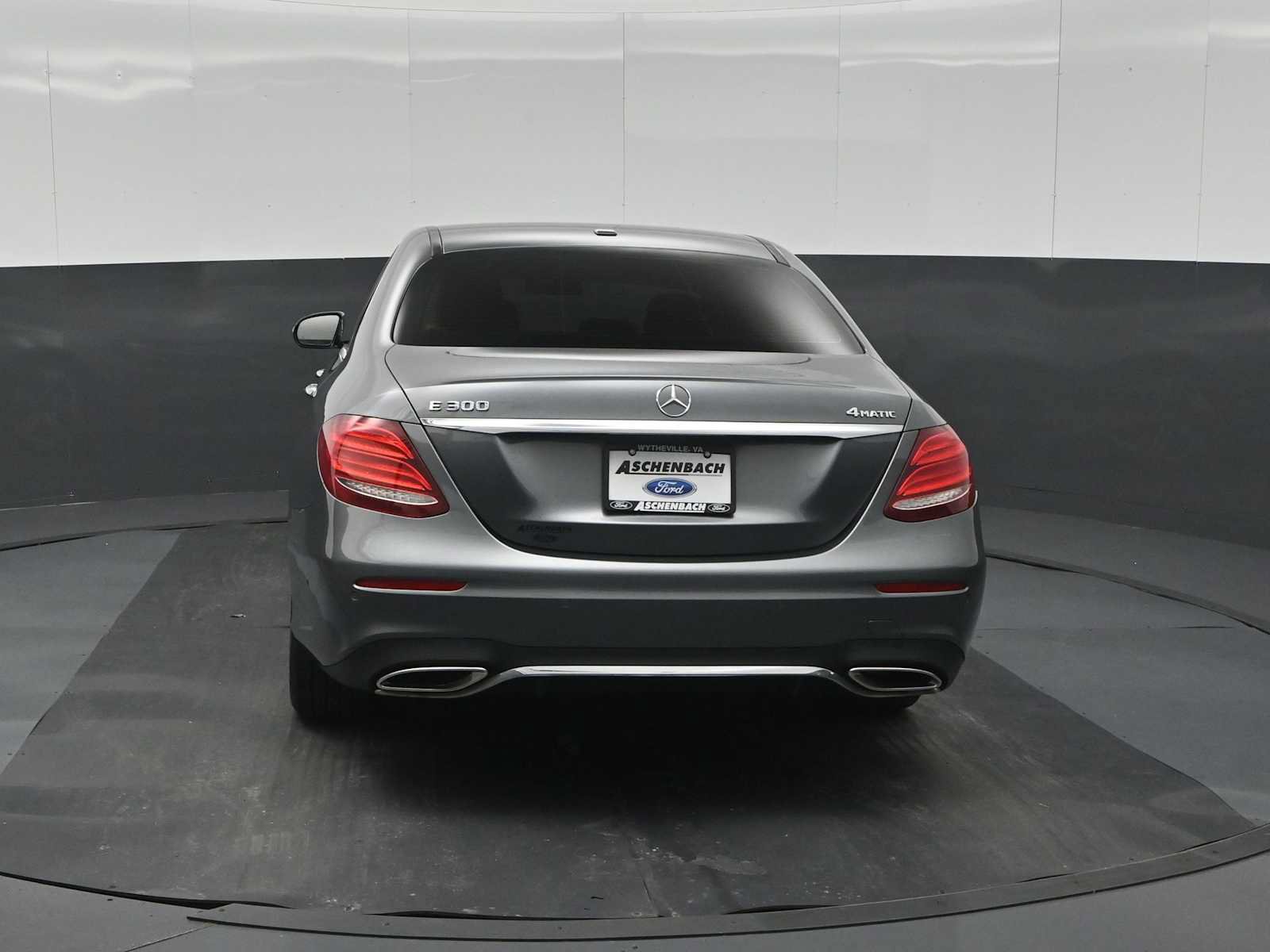 Used 2019 Mercedes-Benz E 300 4MATIC image 7