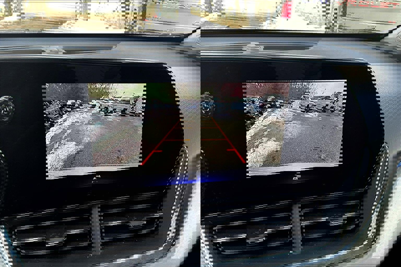 Used 2025 Chevrolet Trax LT w/ LT Convenience Package image 9