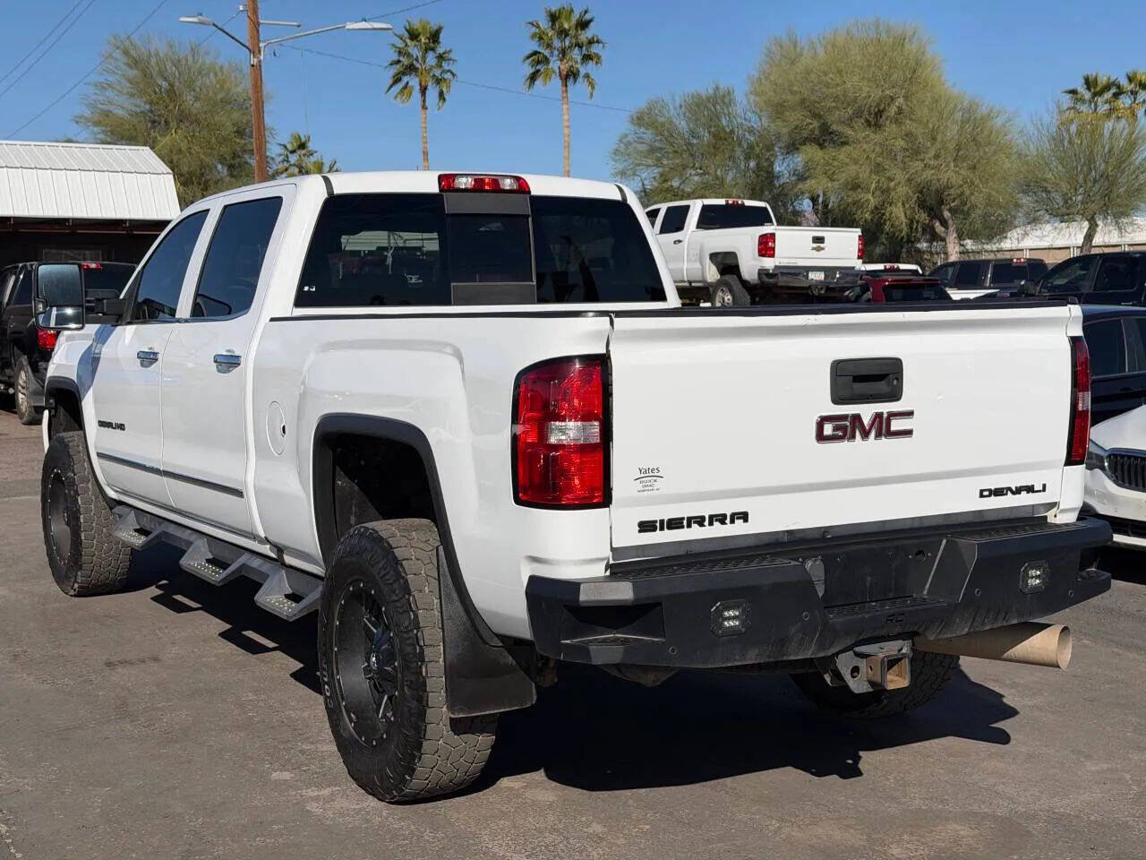 Used 2019 GMC Sierra 2500 Denali w/ Duramax Plus Package AWD/4WD image 6