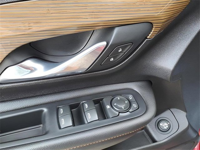 Used 2019 GMC Terrain SLE w/ Driver Convenience Package image 11