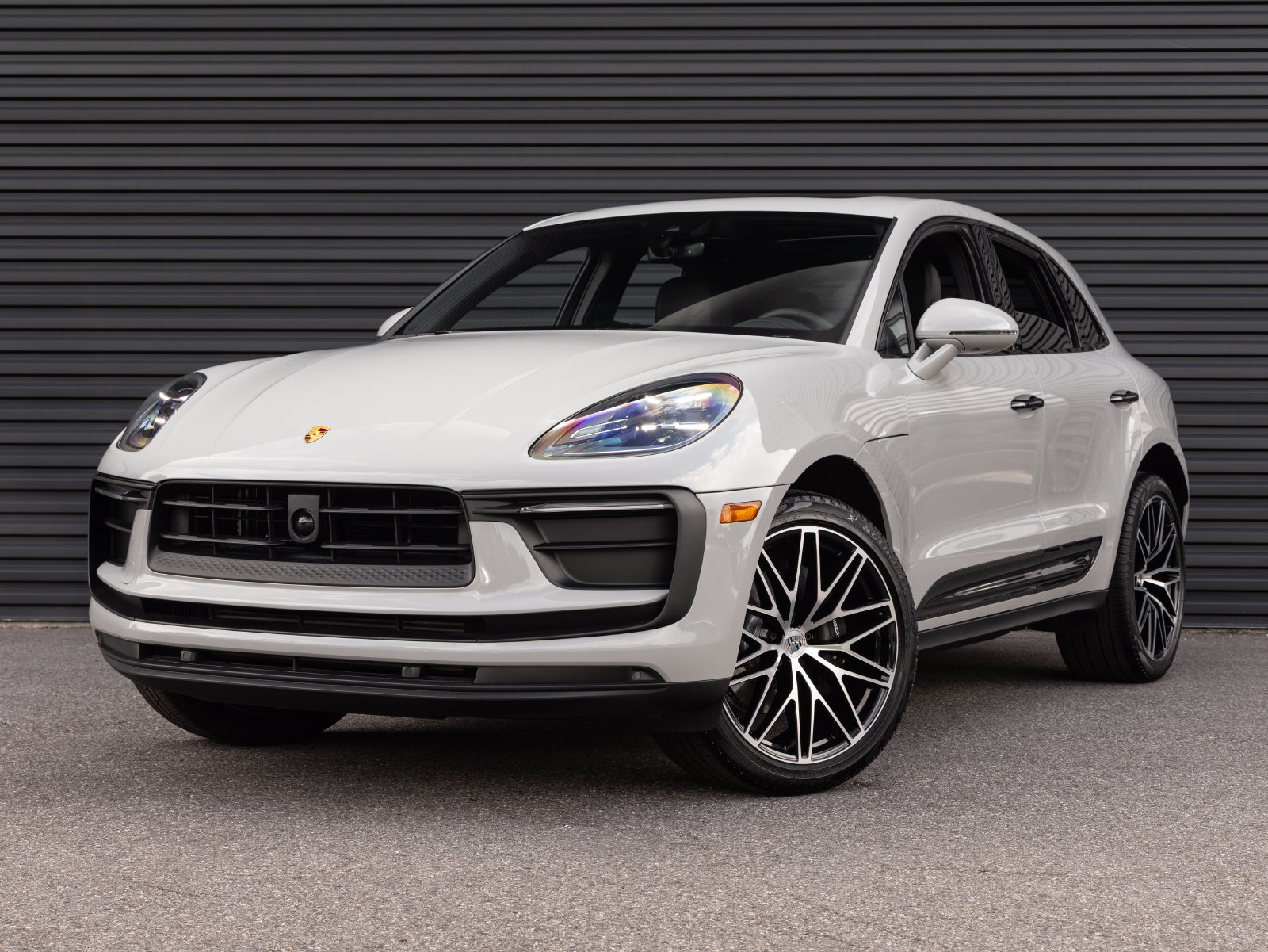 Used 2025 Porsche Macan
