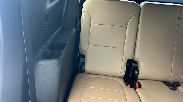 Certified 2023 Chevrolet Traverse Premier image 52
