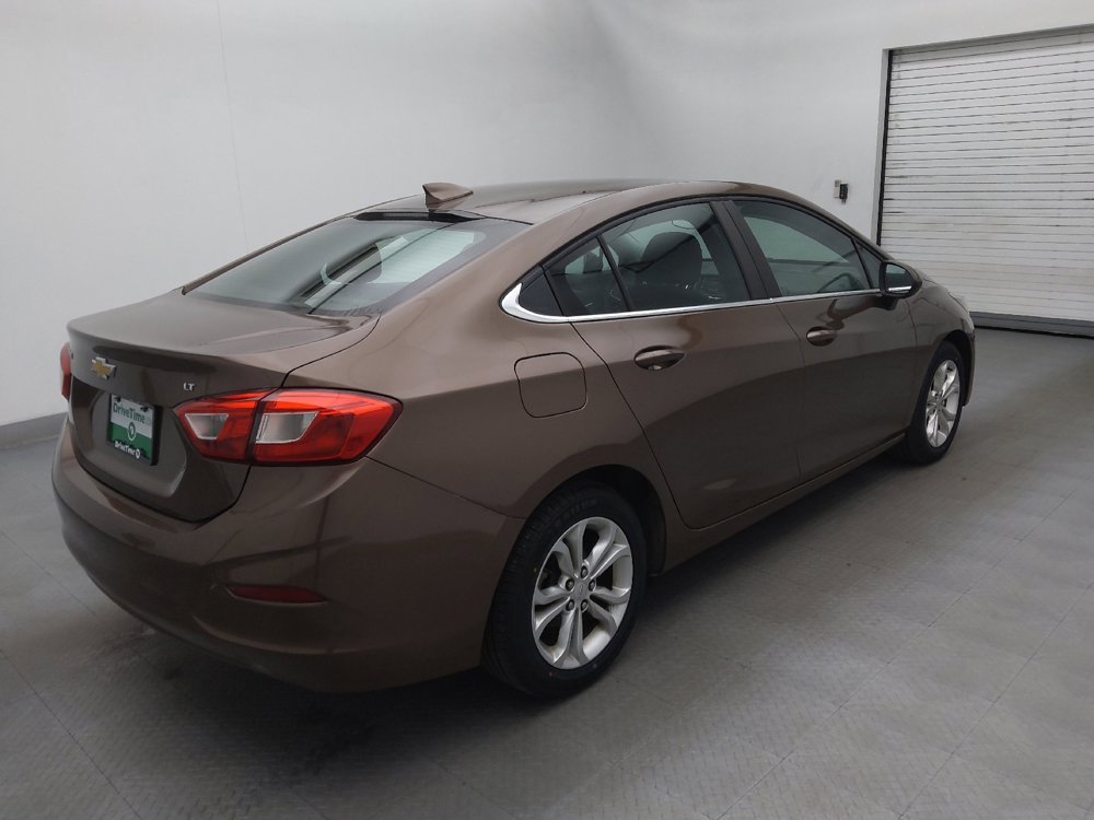 Used 2019 Chevrolet Cruze LT image 10