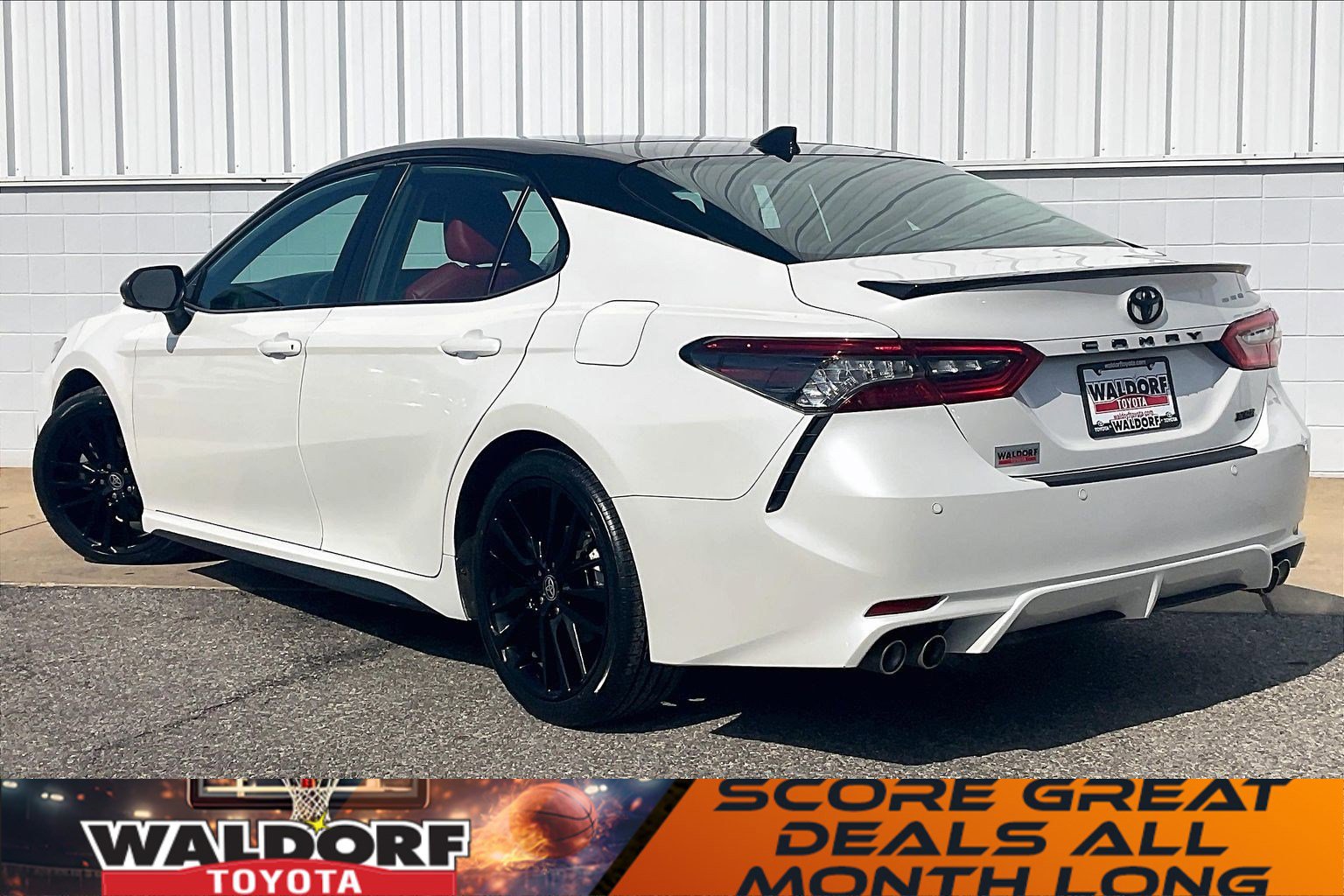 Used 2022 Toyota Camry XSE w/ Navigation Package image 15