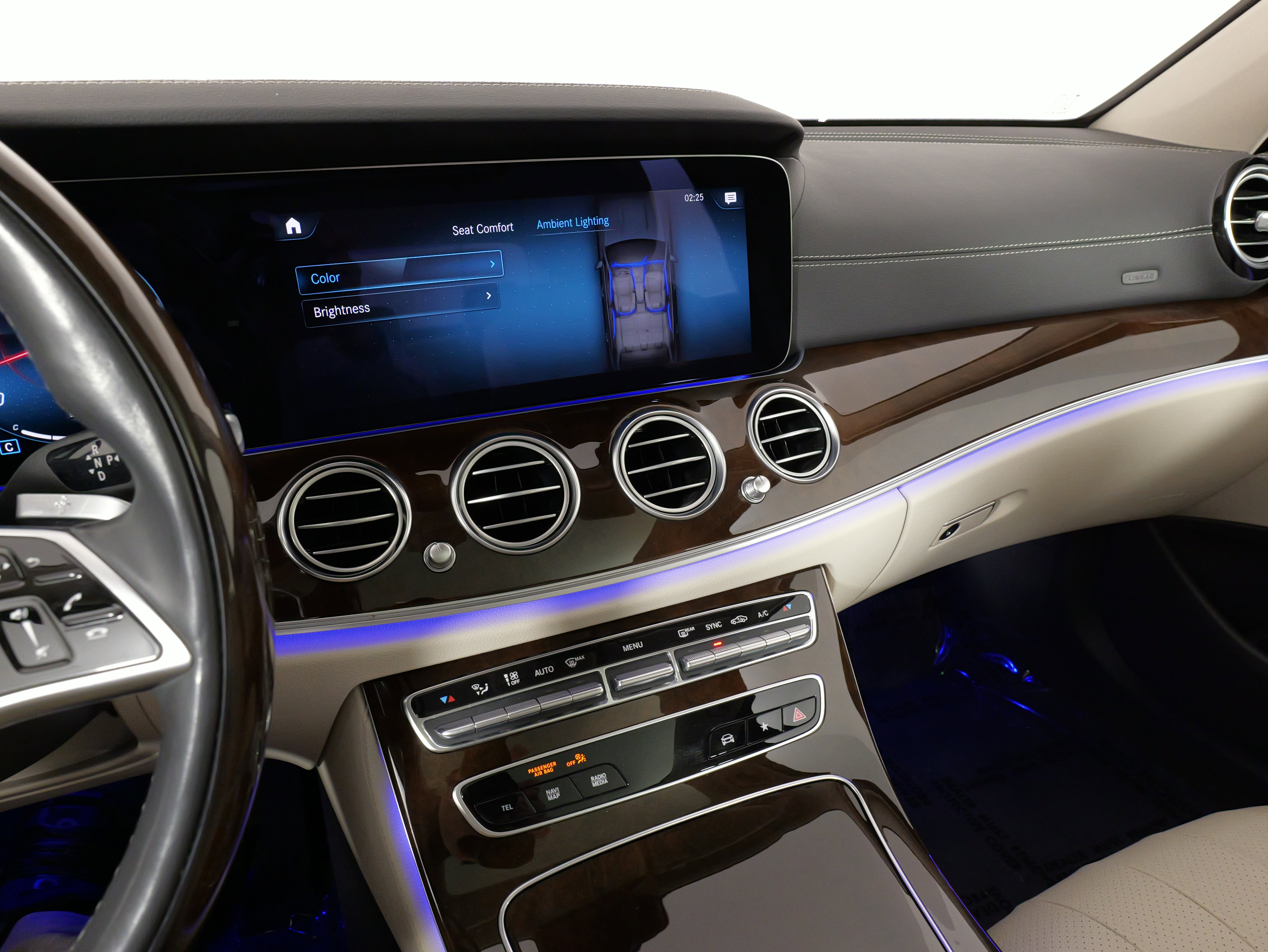 Used 2021 Mercedes-Benz E 350 4MATIC Sedan w/ Premium Package image 45