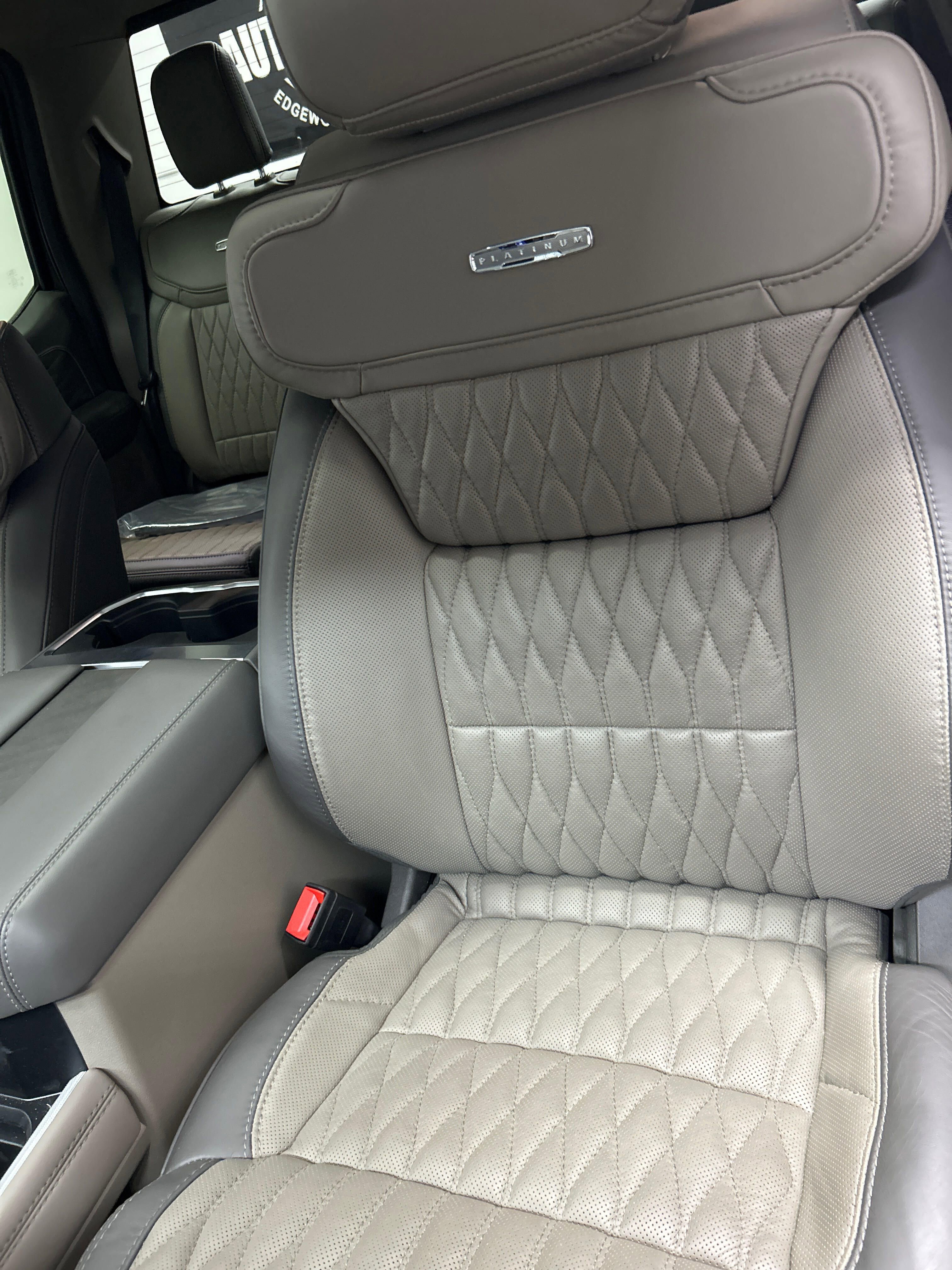 Used 2026 Ford F450 Platinum w/ Platinum Plus Package image 13