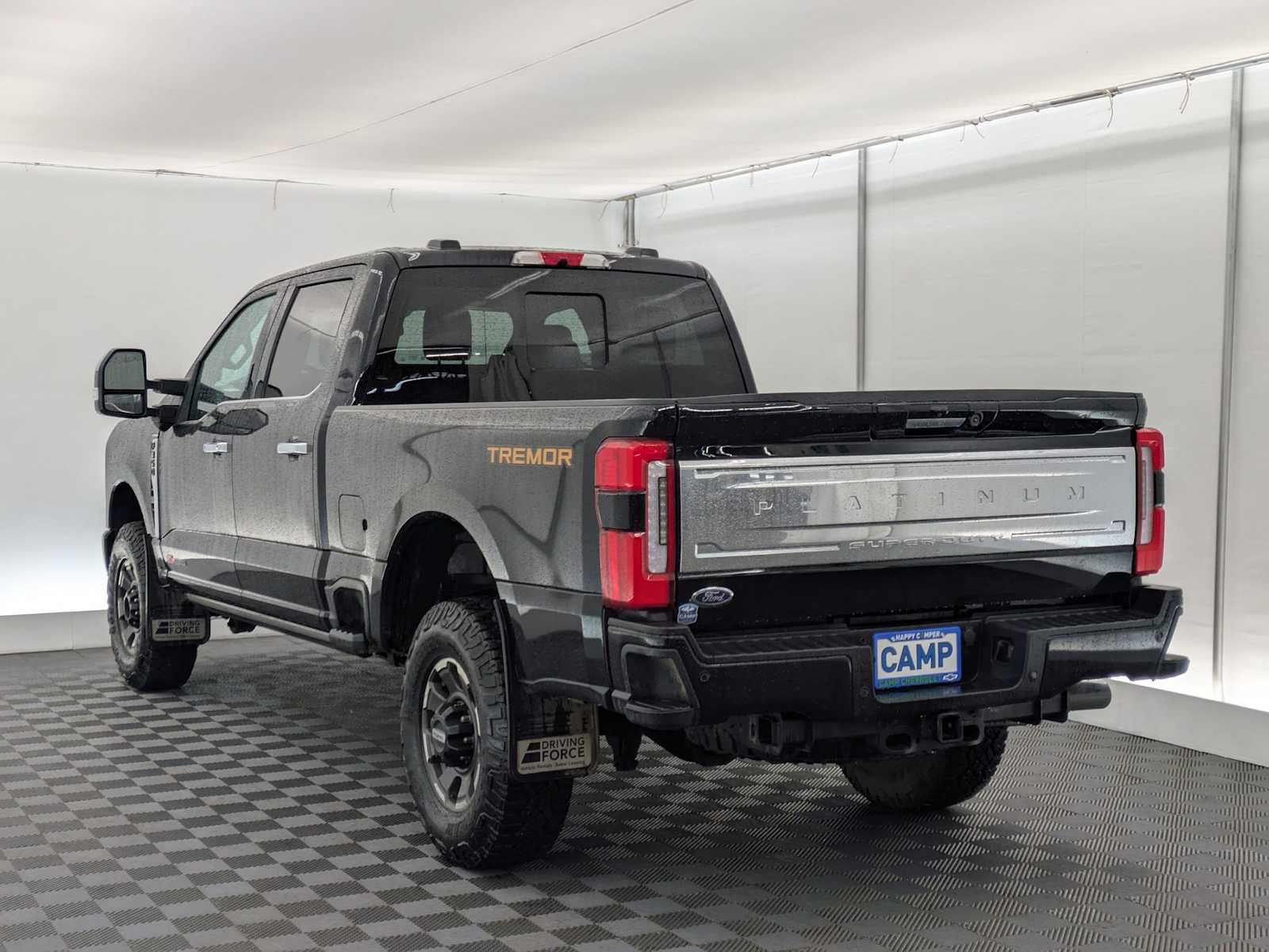 Used 2023 Ford F350 Platinum w/ Tremor Off-Road Package AWD/4WD image 4