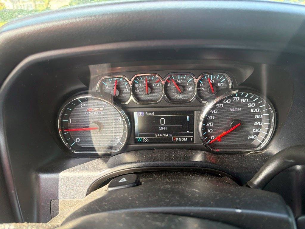Used 2015 Chevrolet Silverado 2500 LTZ AWD/4WD image 8