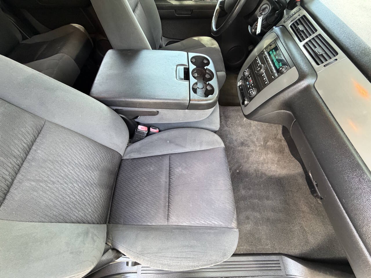 Used 2009 Chevrolet Suburban LS RWD image 13