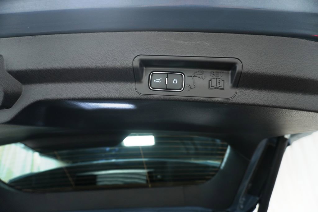 Used 2025 Ford Explorer ST w/ Sun And Sound Package image 9