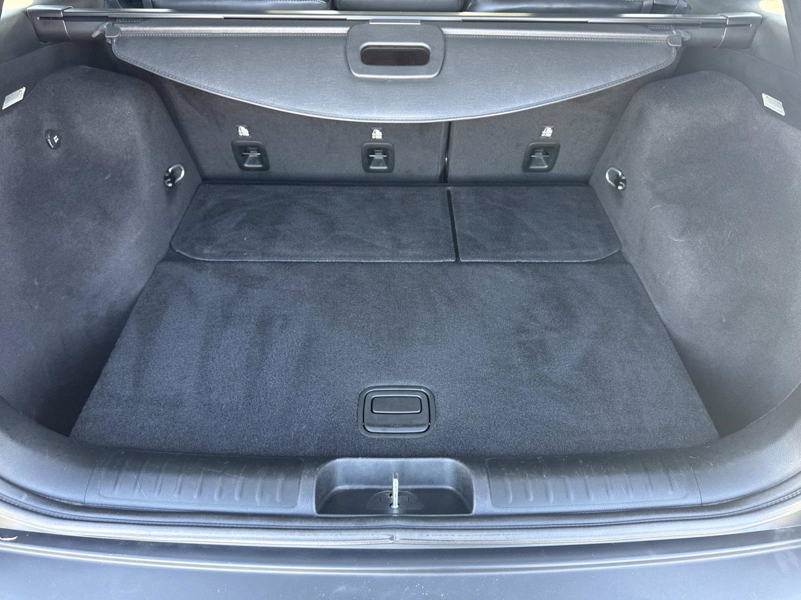 Used 2019 Jeep Cherokee Limited w/ Luxury Group image 27