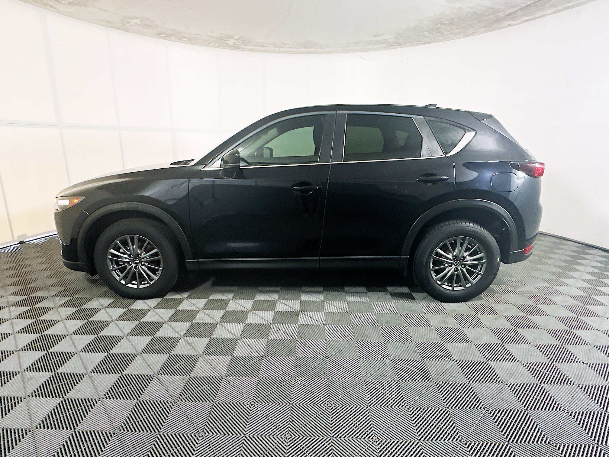 Used 2018 MAZDA CX-5 Sport FWD image 6