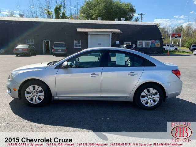 Used 2015 Chevrolet Cruze LS FWD image 6