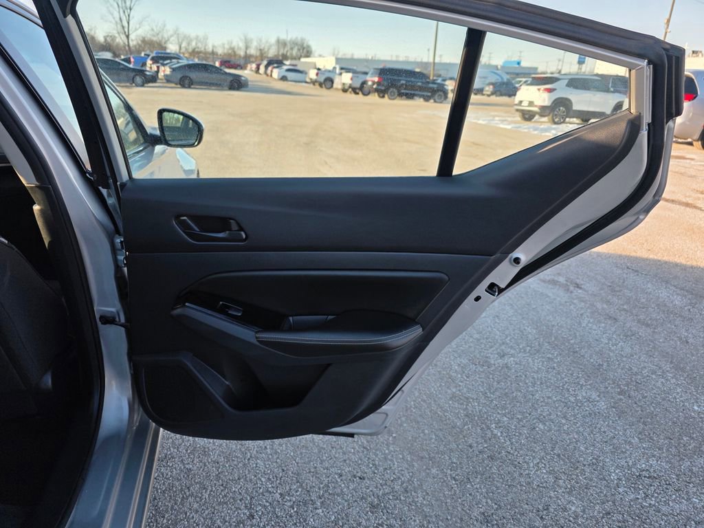 Used 2023 Nissan Altima 2.5 SV image 32