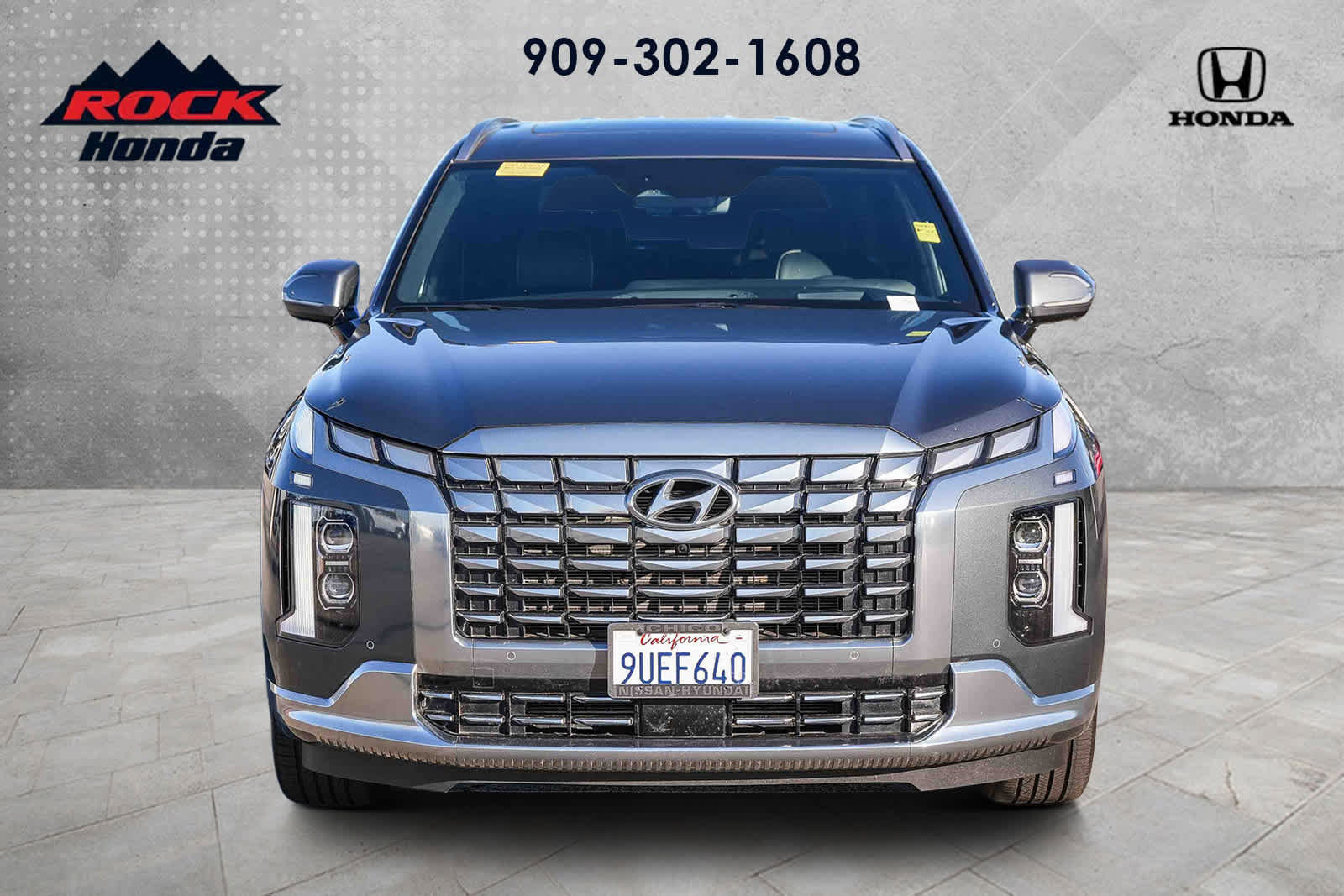 Used 2025 Hyundai Palisade Calligraphy image 2