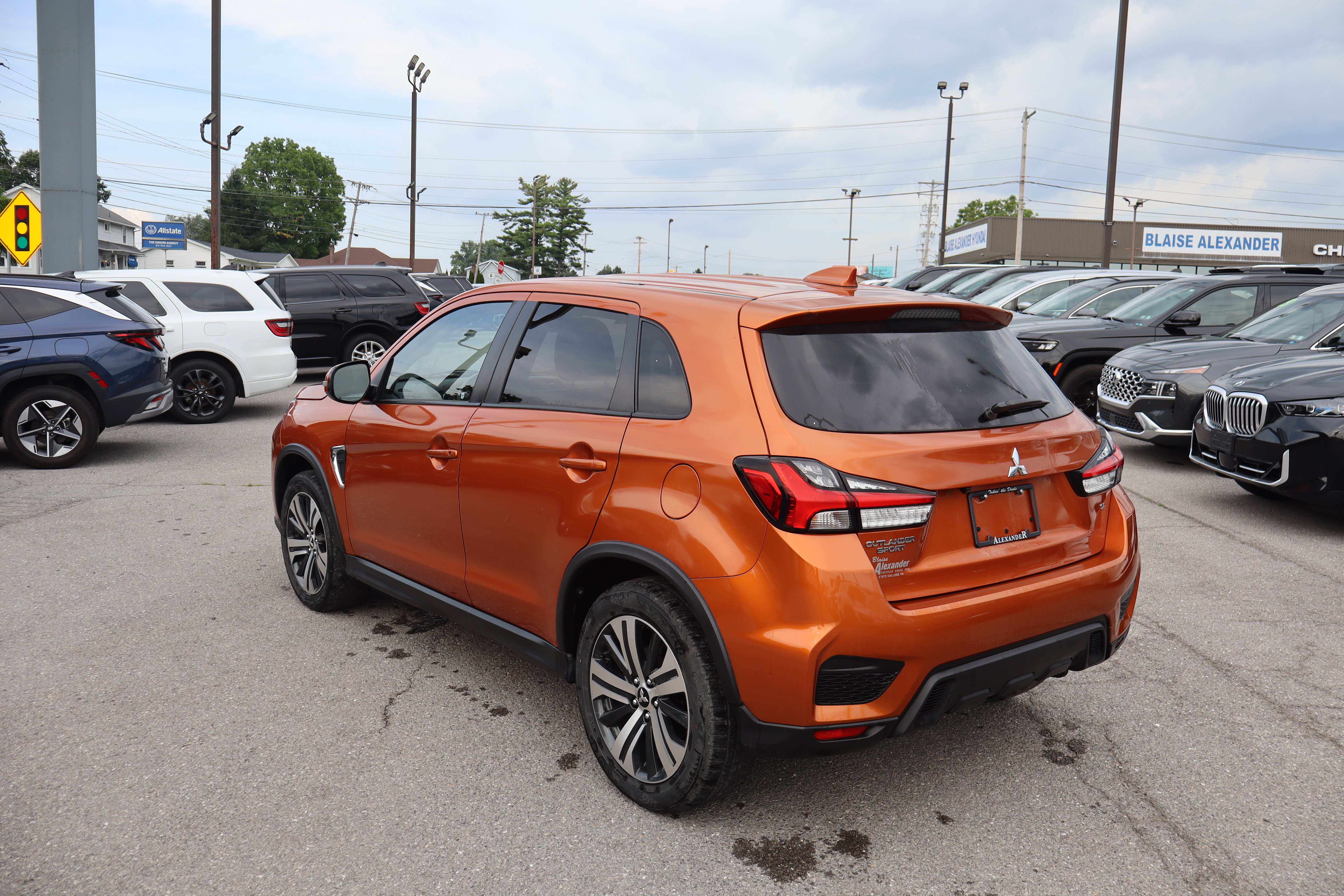 Used 2020 Mitsubishi Outlander Sport SE AWD/4WD image 7
