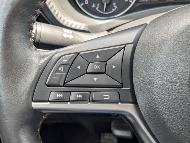 Used 2025 Nissan Sentra SR w/ SR Premium Package FWD image 30