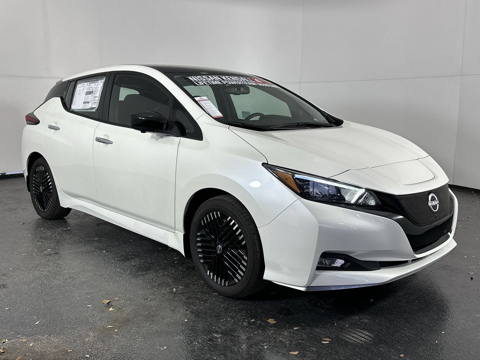 New 2025 Nissan Leaf SV Plus FWD image 2