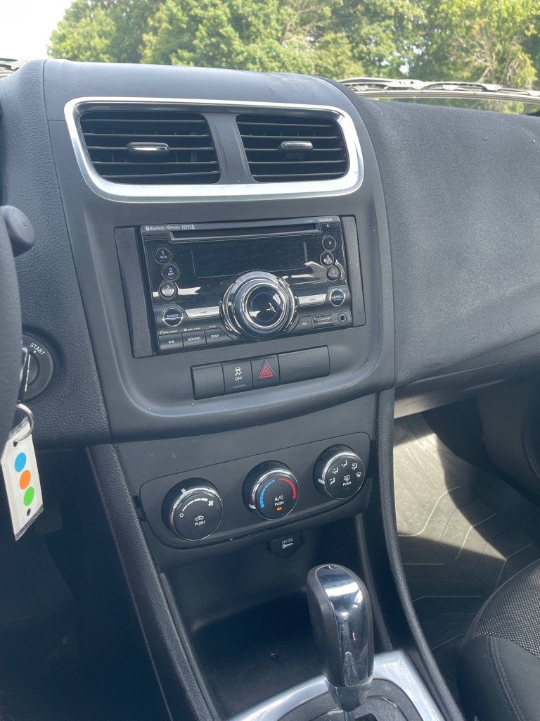 Used 2013 Dodge Avenger SE FWD image 13