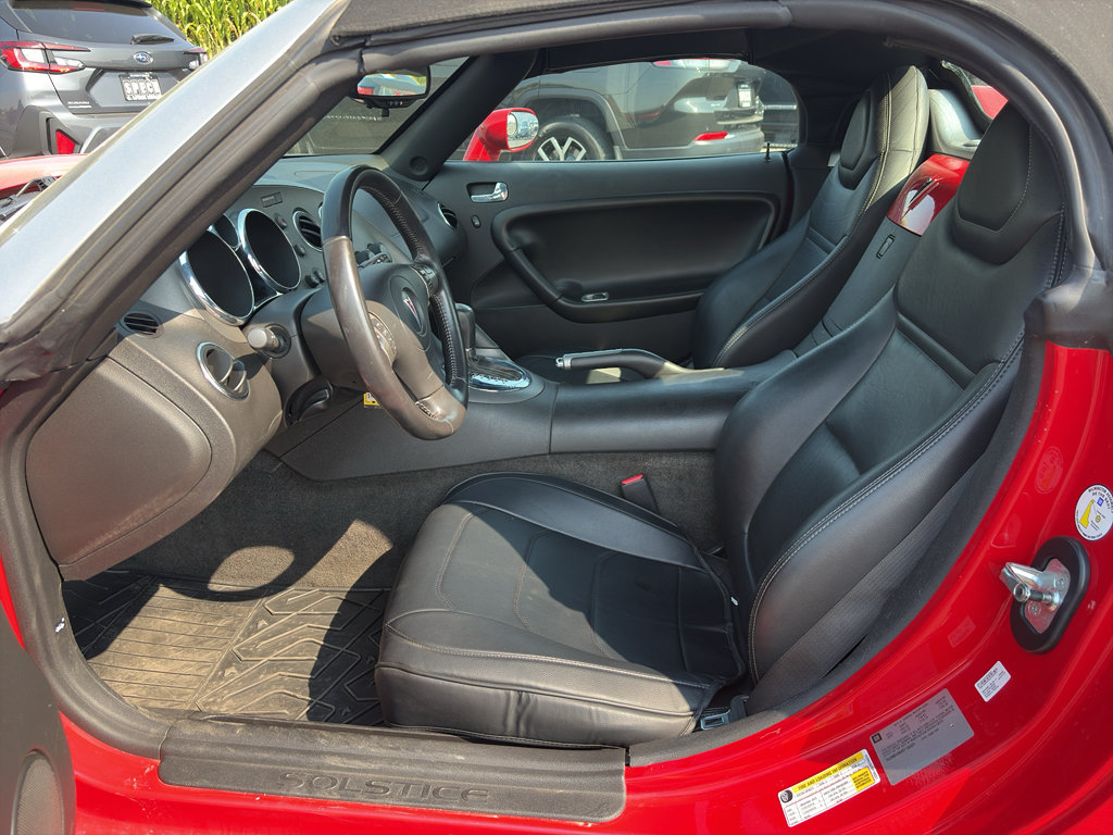 Used 2008 Pontiac Solstice Convertible w/ Premium Package RWD image 24