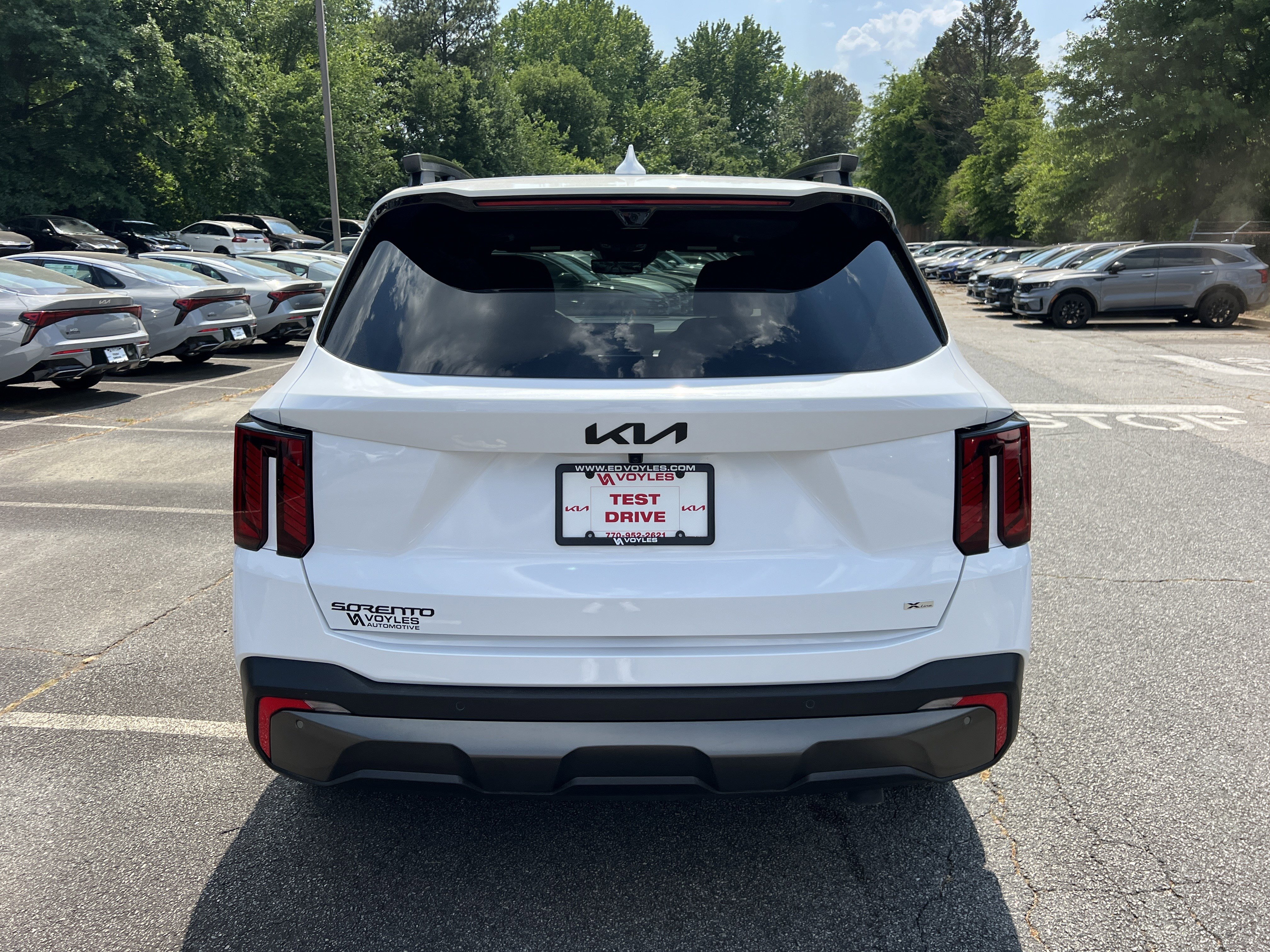 Used 2025 Kia Sorento SX Prestige w/ Olive Brown Leather Package AWD/4WD image 6