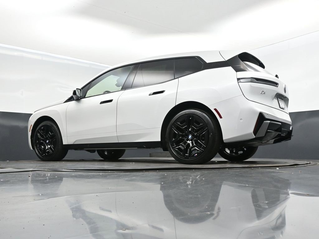 New 2026 BMW iX xDrive60 w/ M Sport Package image 41