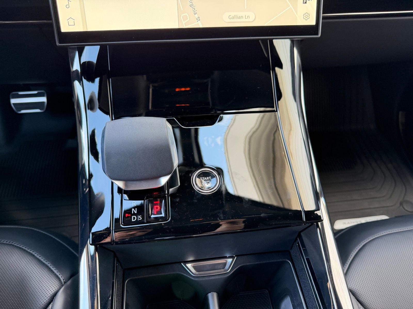 New 2026 Land Rover Range Rover Sport Autobiography AWD/4WD image 19