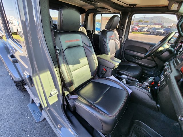 Used 2020 Jeep Gladiator Rubicon w/ Cold Weather Group AWD/4WD image 25